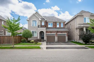 284 Chilver Heights, Milton, On L9e 1e1