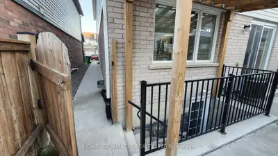 92 Stedford Crescent, Brampton, On L7a 4p7