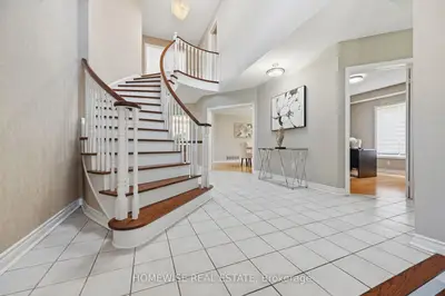 5859 Riverside Place, Mississauga, On L5m 4x1