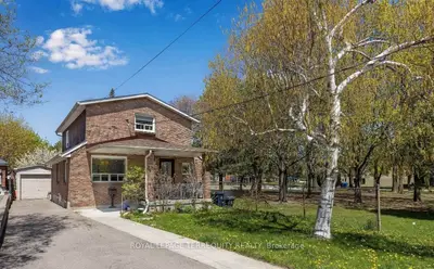 1052 Glengrove Avenue, Toronto, On M6b 2k2