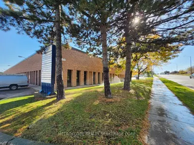 1050 Kamato Road 17, Mississauga, On L4w 2w4