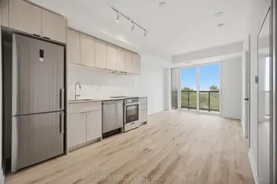 1660 Bloor Street W 905, Toronto, On M6p 1a8