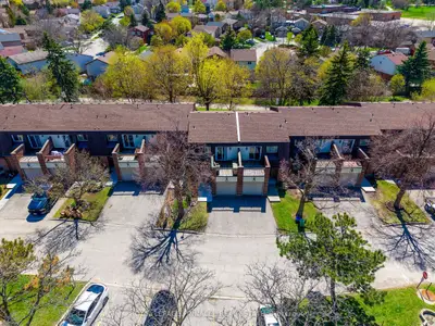 6240 Montevideo Road 19, Mississauga, On L5n 2n7