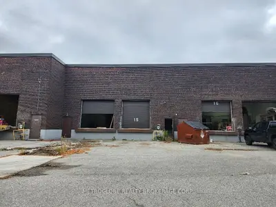 1110 Kamato Road 14 & 15, Mississauga, On L4w 2p3