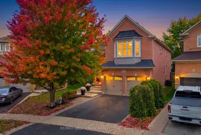 2447 Highmount Crescent, Oakville, On L6m 4y9