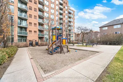 190 Manitoba Street 209, Toronto, On M8y 3y8