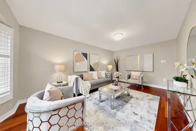 2080 pelee Boulevard, Oakville, ON L6H 5N8
