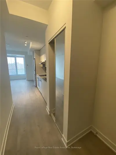 7 Mabelle Avenue 1005, Toronto, On M9a 0c9