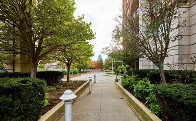 2325 Central Park Drive 1006, Oakville, On L6h 0e2