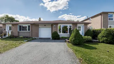 28 Glenvale Boulevard, Brampton, On L6s 1j1