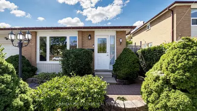 28 Glenvale Boulevard, Brampton, On L6s 1j1