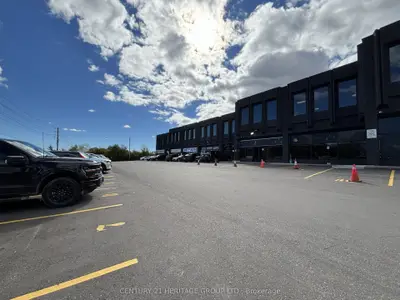 4544 Dufferin Street 20 & 21, Toronto, On M3h 5r9