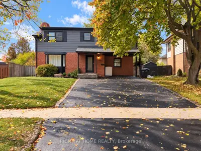 9 Crestview Avenue, Brampton, On L6w 2r7