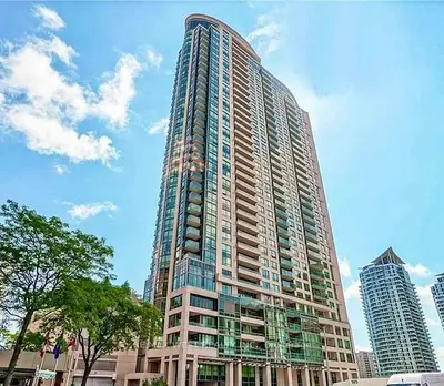 208 Enfield Place 1501, Mississauga, On L5b 0g8