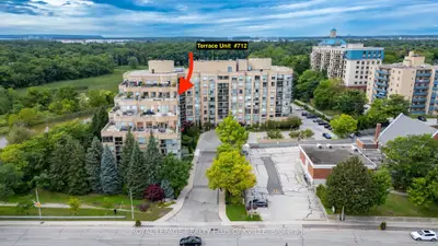 2511 Lakeshore Road W 712, Oakville, On L6l 6l9