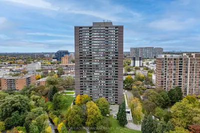 3100 Kirwin Avenue Ph04, Mississauga, On L5a 3s6