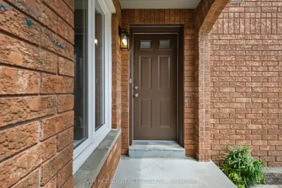 3847 Densbury Drive, Mississauga, On L5n 6z3