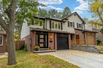 889 Sweetwater Crescent, Mississauga, On L5h 4a7