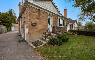 63 Westhead Road, Toronto, On M8w 4s2