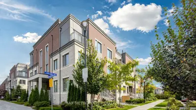 30 William Jackson Way 115, Toronto, On M8x 2j4