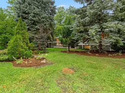 1847 Will Scarlett Drive, Mississauga, On L5k 1j6