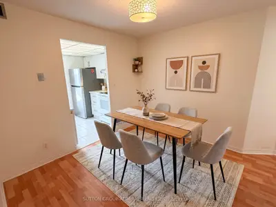 155 Hillcrest Avenue 2216, Mississauga, On L5b 3z2