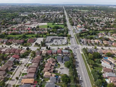 27 Ruth Avenue 3, Brampton, On L6z 4r2