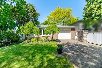 3673 Fieldgate Drive, Mississauga, On L4x 2j8