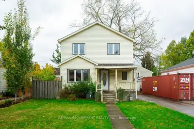 1353 Birch Avenue, Burlington, On L7s 1j1