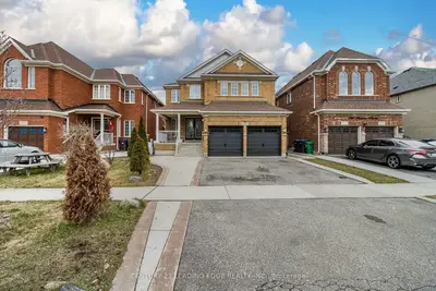 3562 Aquinas Avenue, Mississauga, On L5m 7l7