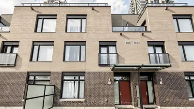 4070 Parkside Village Drive Th11, Mississauga, On L5b 0k2