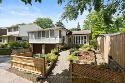 5081 Brady Avenue, Burlington, On L7l 3x5