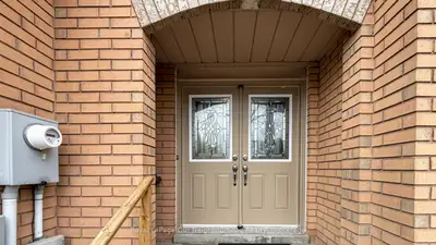100 Brickyard Way 64, Brampton, On L6v 4l9