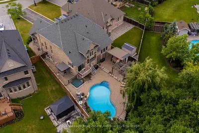 20 Cannington Crescent, Brampton, On L6x 0w6