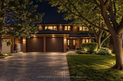 5254 Charnwood Crescent, Mississauga, On L5m 2j9