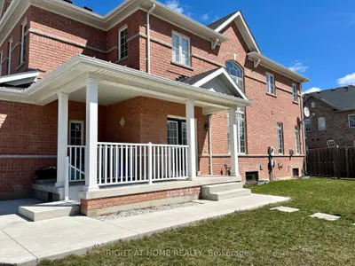 918 Oasis Drive Lower, Mississauga, On L5v 0c7
