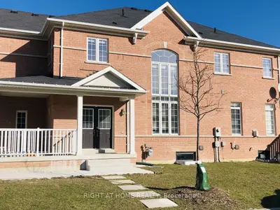 918 Oasis Drive Lower, Mississauga, On L5v 0c7