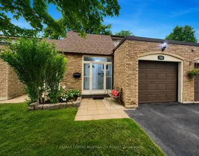 2440 Bromsgrove Road 100, Mississauga, On L5j 4j7