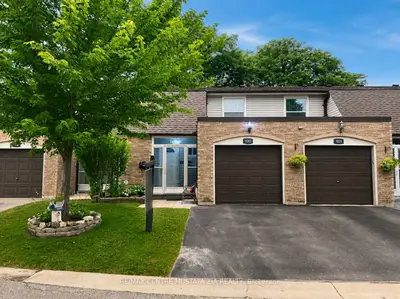 2440 Bromsgrove Road 100, Mississauga, On L5j 4j7