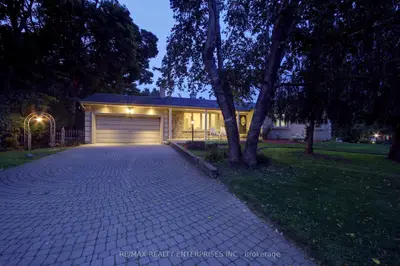 551 Cochise Crescent, Mississauga, On L5h 1y3