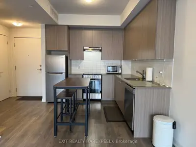 62 Sky Harbour Drive 115, Brampton, On L6y 6j2