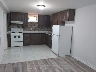 150 Ontario Street S Bsmt, Milton, On L9t 2m8