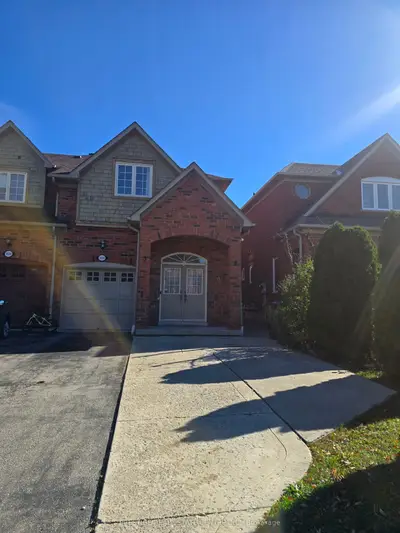 3224 Angel Pass Drive, Mississauga, On L5m 7j6