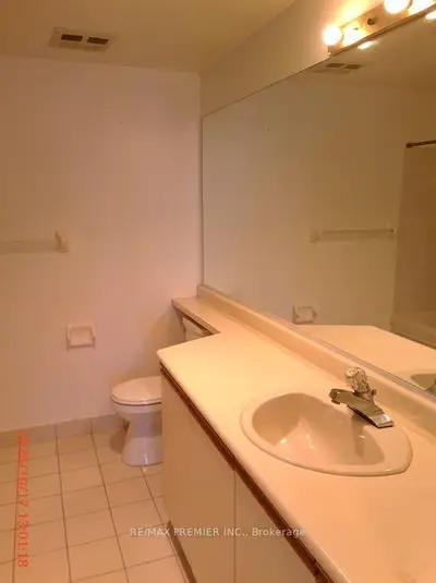 6 Humberline Drive 212, Toronto, On M9w 6x8