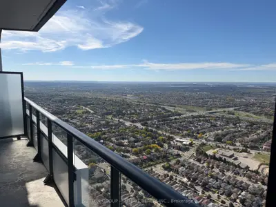 448 Burnhamthorpe Road W 5804, Mississauga, On L5b 0r4