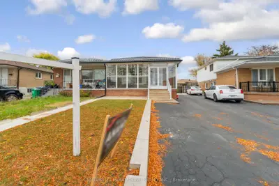 3135 Purnell Court, Mississauga, On L4t 2j7