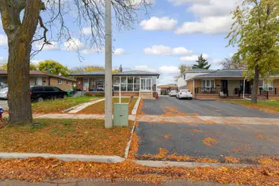 3135 Purnell Court, Mississauga, On L4t 2j7