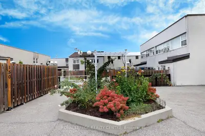 3040 Constitution Boulevard 103, Mississauga, On L4y 3x7
