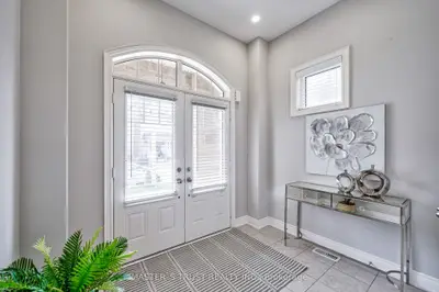 3152 Goodyear Road, Burlington, On L7m 1a2