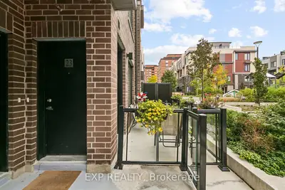 3409 Ridgeway Drive 23, Mississauga, On L5l 0b9